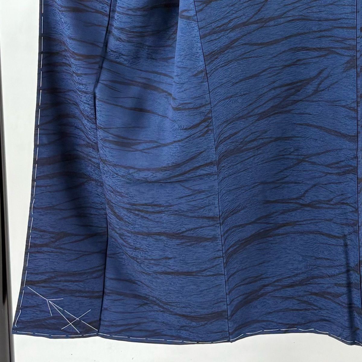 男着物 身丈141 cm 裄丈70 5 M 袷 阿波藍 幾何学模様 藍色 正絹