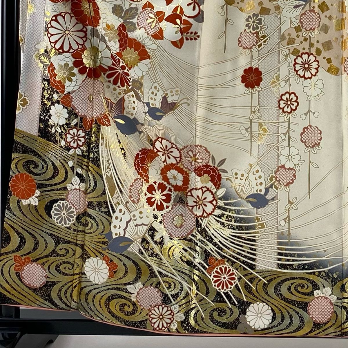 振袖 身丈160 cm 裄丈62.5 S 袷 薬玉 蝶 金糸 金彩 クリーム 正絹