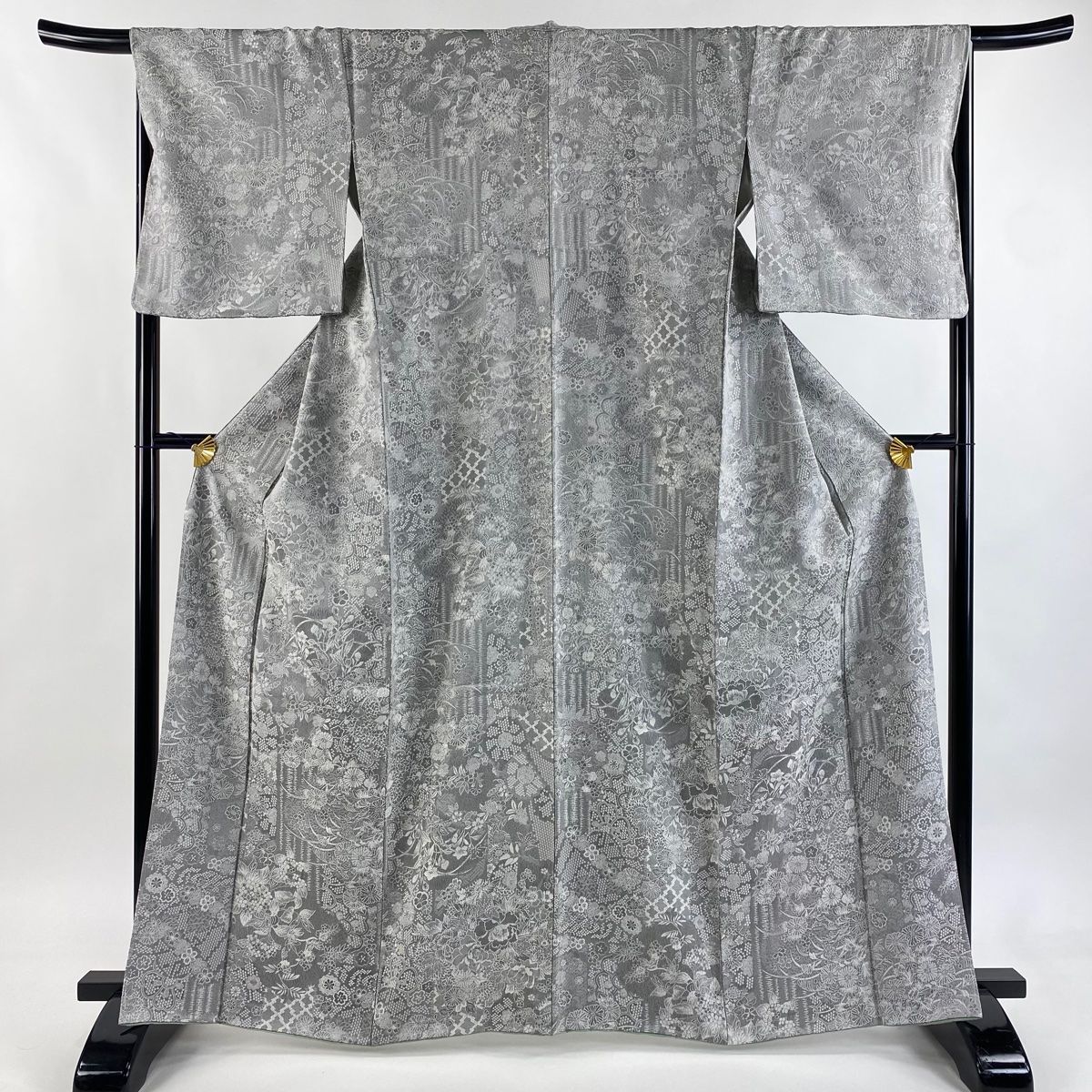 小紋 身丈164 cm 裄丈67 5 L 袷 紋意匠 草花 菊 灰色 正絹
