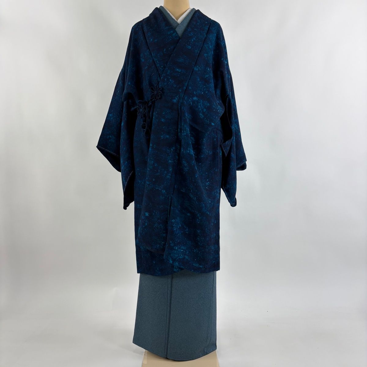 道中着 身丈108 cm 裄丈69 L 和装コート 幾何学模様 紺色 正絹