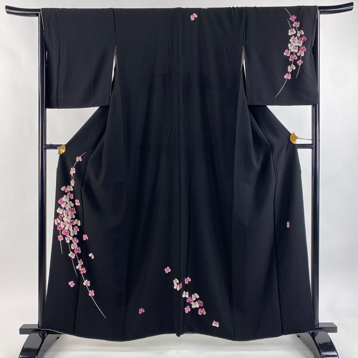 付下げ 身丈160cm 裄丈67.5cm L 袷 鬼島武司 加賀友禅 落款あり 花 黒