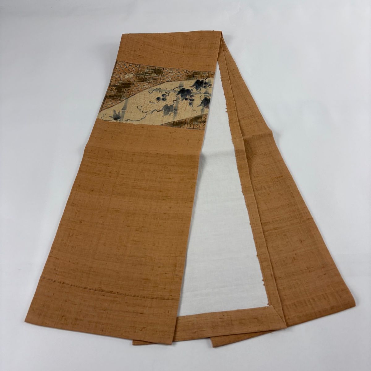  開き名古屋帯 秀品 紬地 葡萄 幾何学模様 金彩 薄オレンジ 正絹 名古屋帯 帯