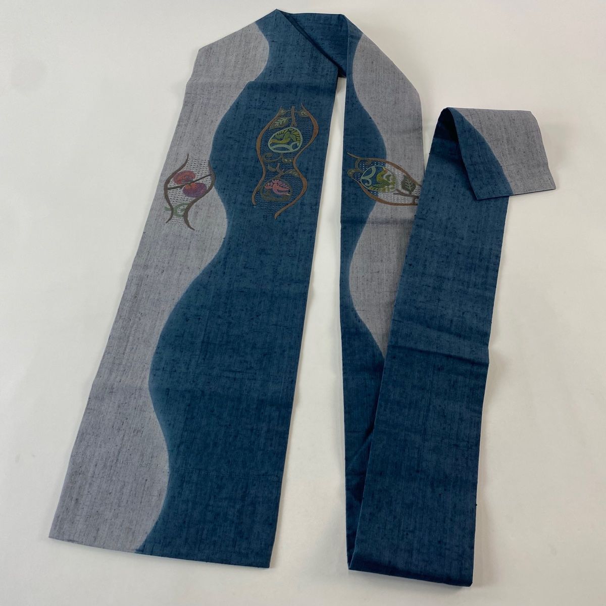  名古屋帯 秀品 紬地 草花 鳥 相良刺繍 藍色 正絹 名古屋帯 帯