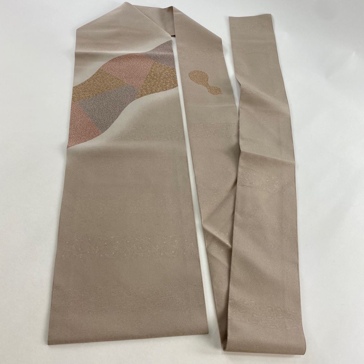  名古屋帯 秀品 文字文 寄せ柄 ぼかし 灰茶 正絹 名古屋帯 帯