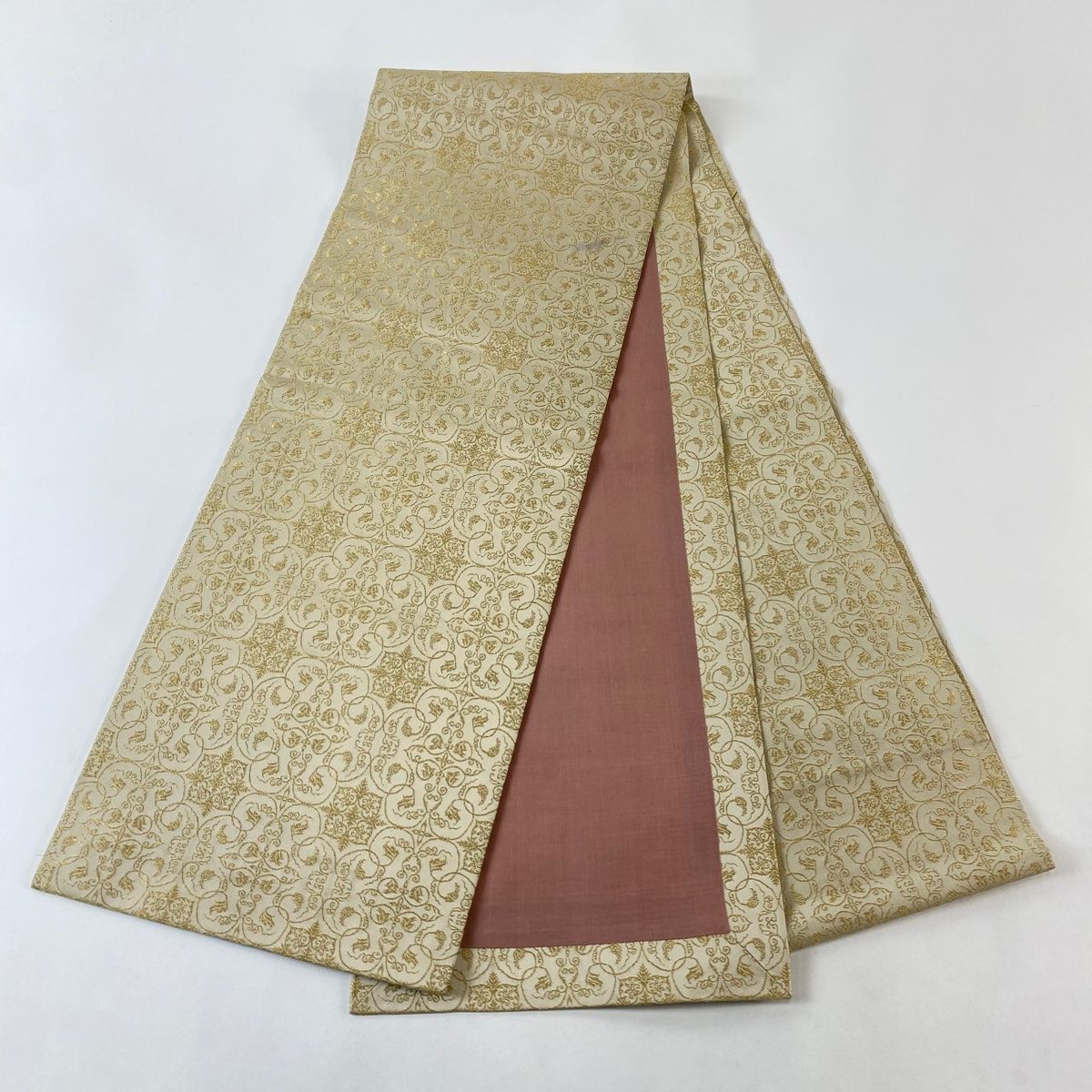 龍村美術織物 葡萄唐草文錦 開き名古屋帯 開き名古屋帯 美品 名品 龍村美術織物 葡萄唐草文錦 赤紫 正絹 - メルカリ