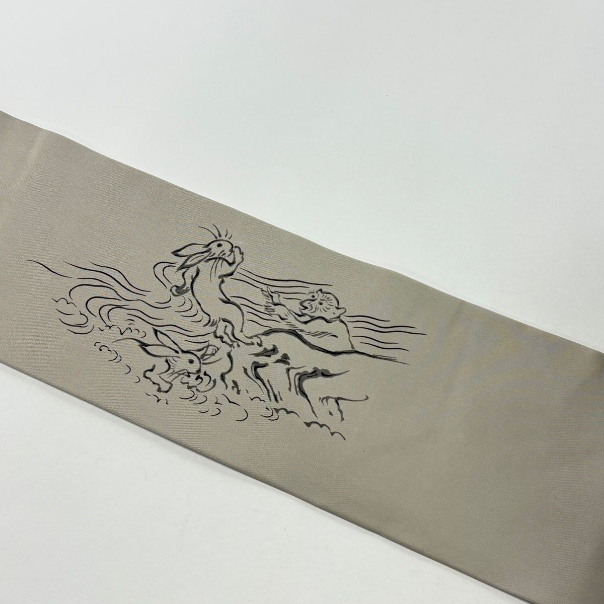名古屋帯 鳥獣戯画 うさぎ 灰茶 正絹