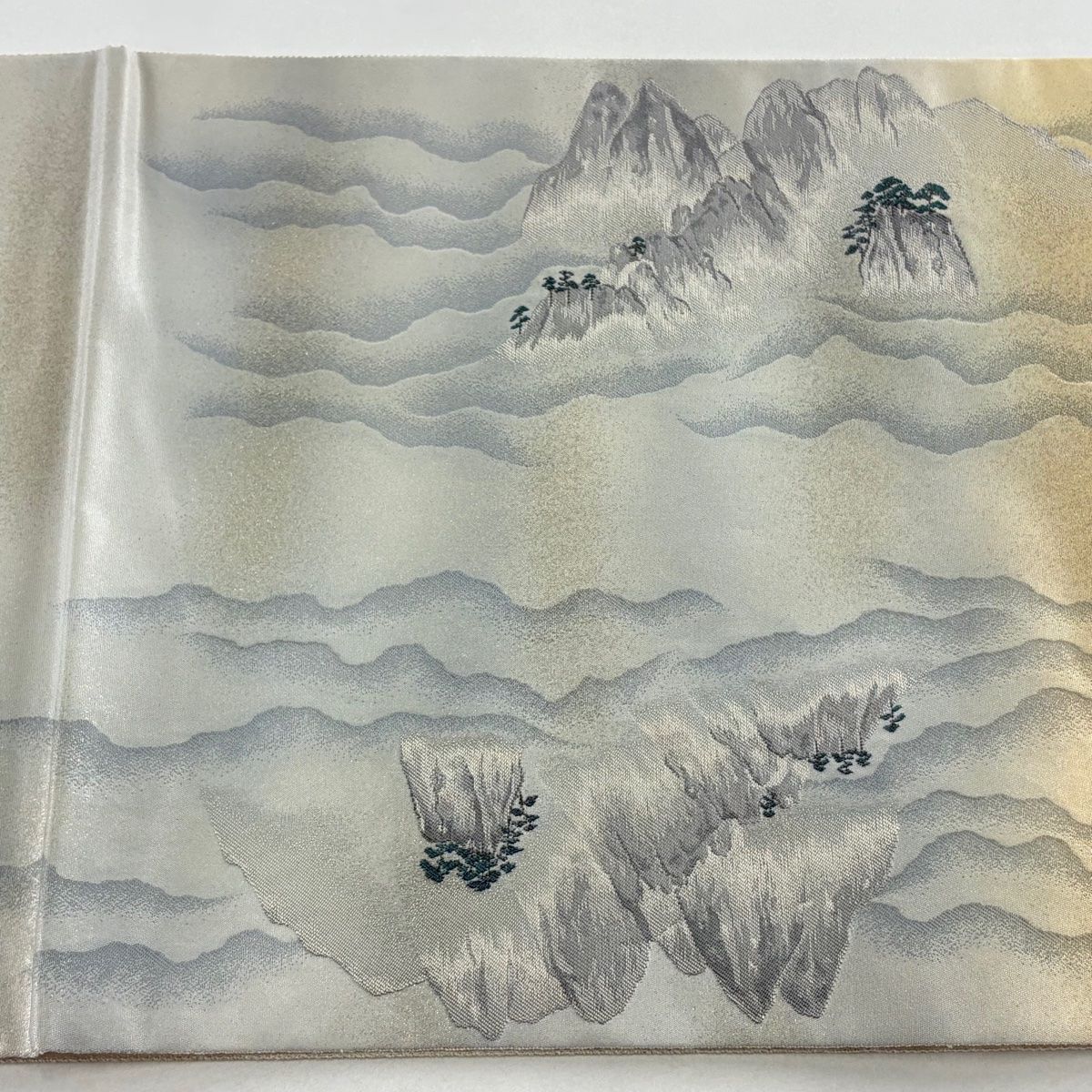 袋帯 名品 横山大観 落款 富士山 松 箔 ベージュ お太鼓柄 正絹 【中古
