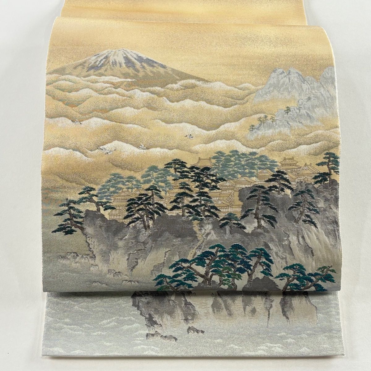 袋帯 名品 横山大観 落款 富士山 松 箔 ベージュ お太鼓柄 正絹 【中古