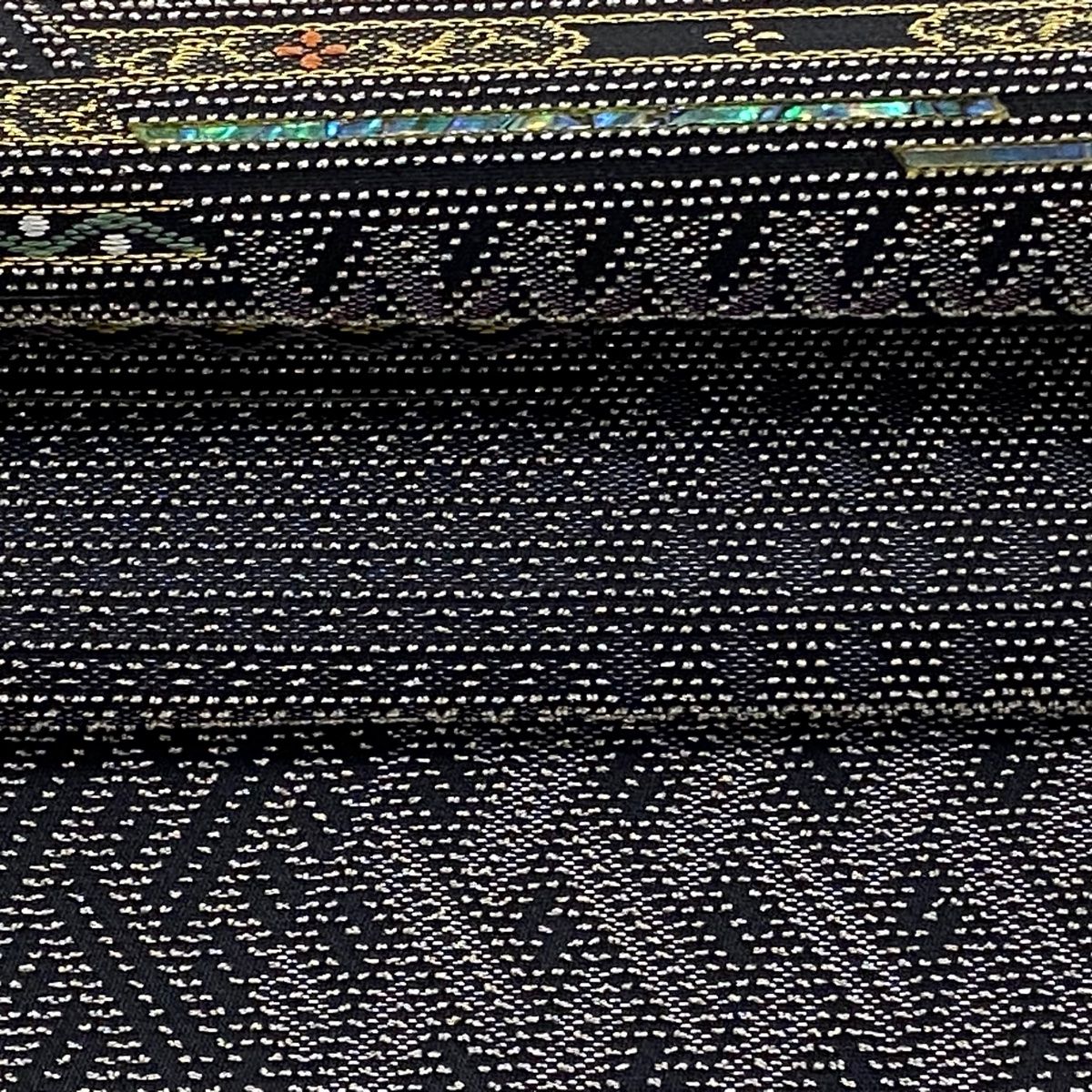 美品】 袋帯 逸品 吉祥違棚文 螺鈿輪奈織 金銀糸 黒 六通 正絹 【中古