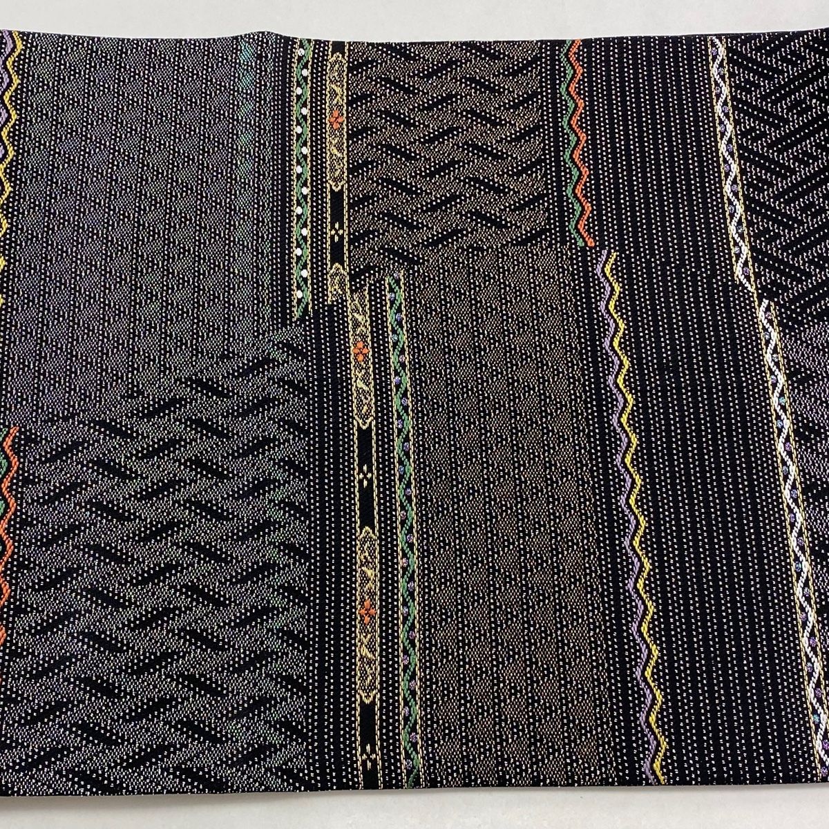 袋帯 逸品 吉祥違棚棚文 螺鈿輪奈織 吉祥違棚文 螺鈿 七宝箔 黒 六通