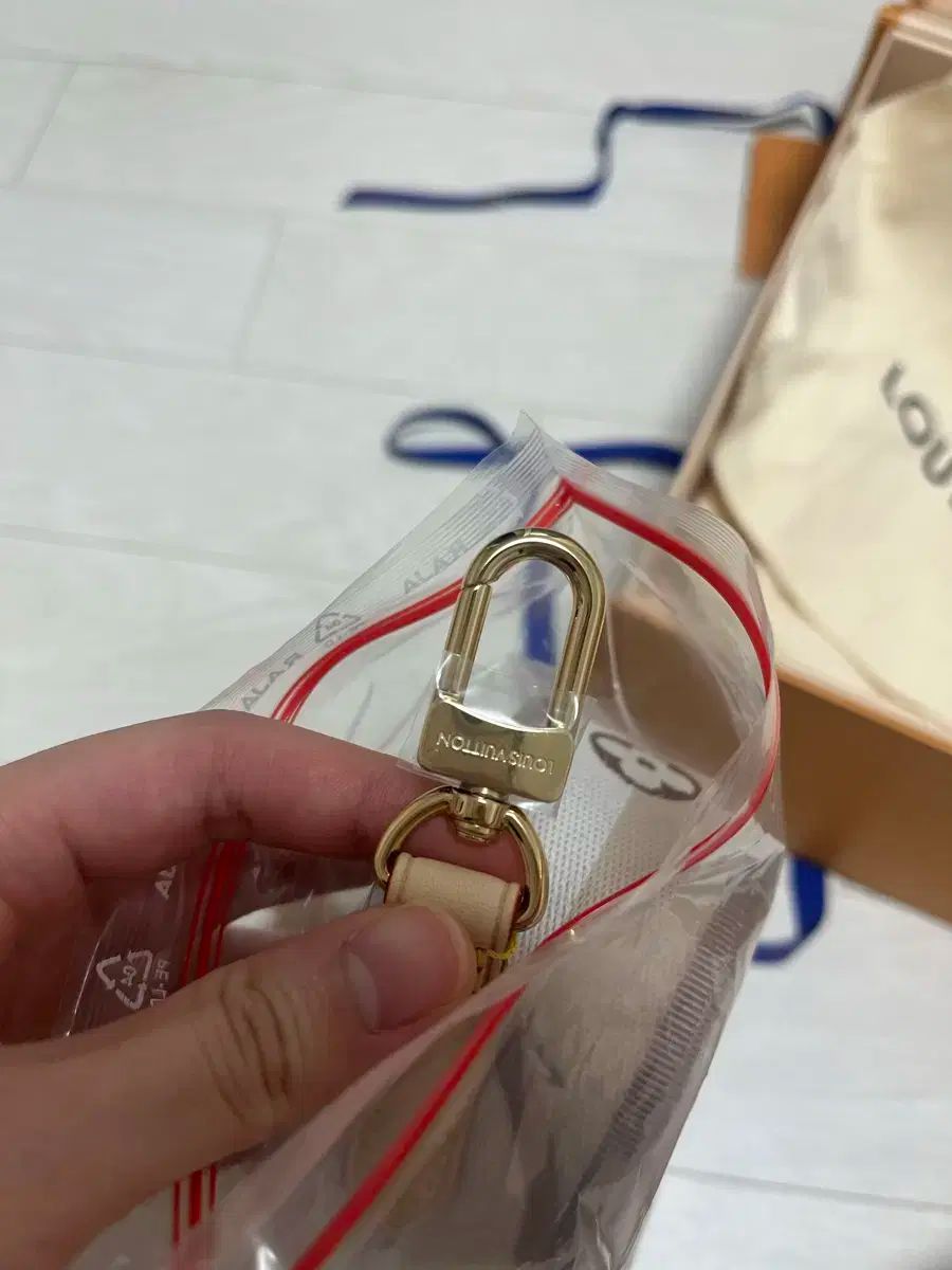 Louis Vuitton ストラップ 半 DUL Ver. ベイジ バッグ紐のみ