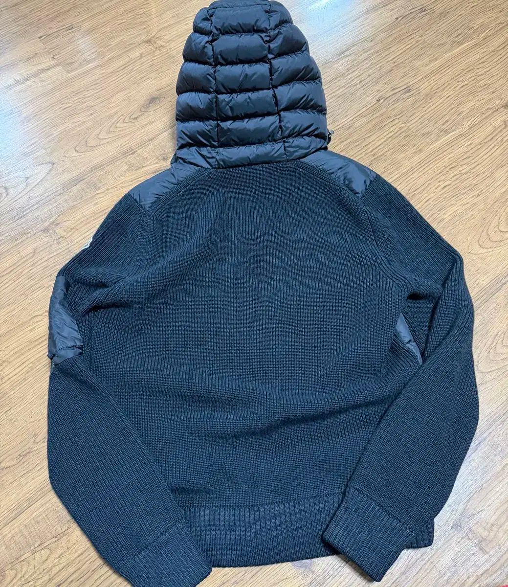 モンクレール ニット フードジップアップ M