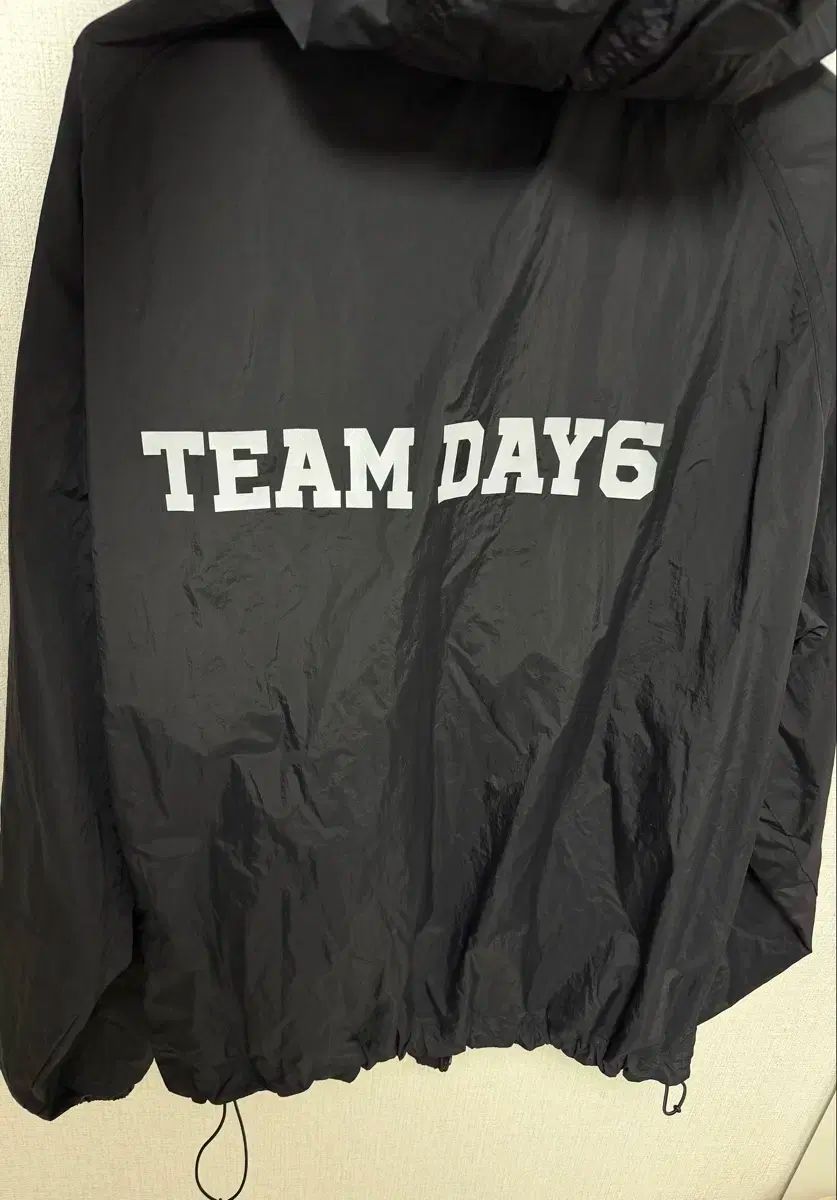 トレカなし チーム DAY6 デイシックス ウィンドブレーカー
