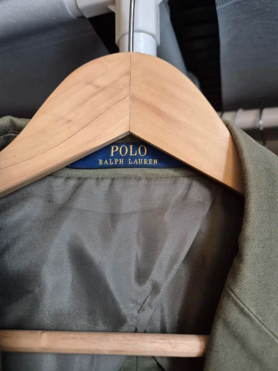 メイドインポルトガル ポロラルフローレン カーキ ブレーザー 40r