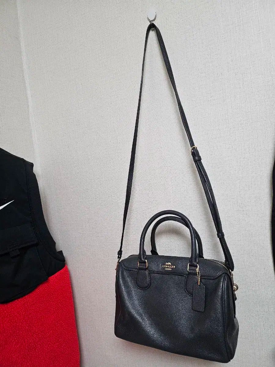 シャーチェルバッグ