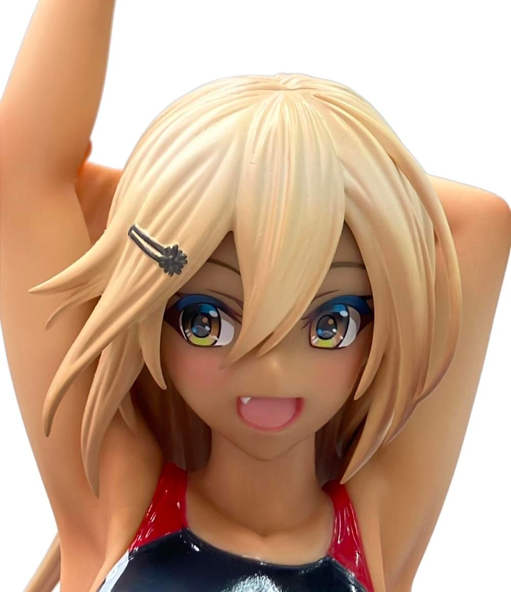 赤色ラインの水着Ver.