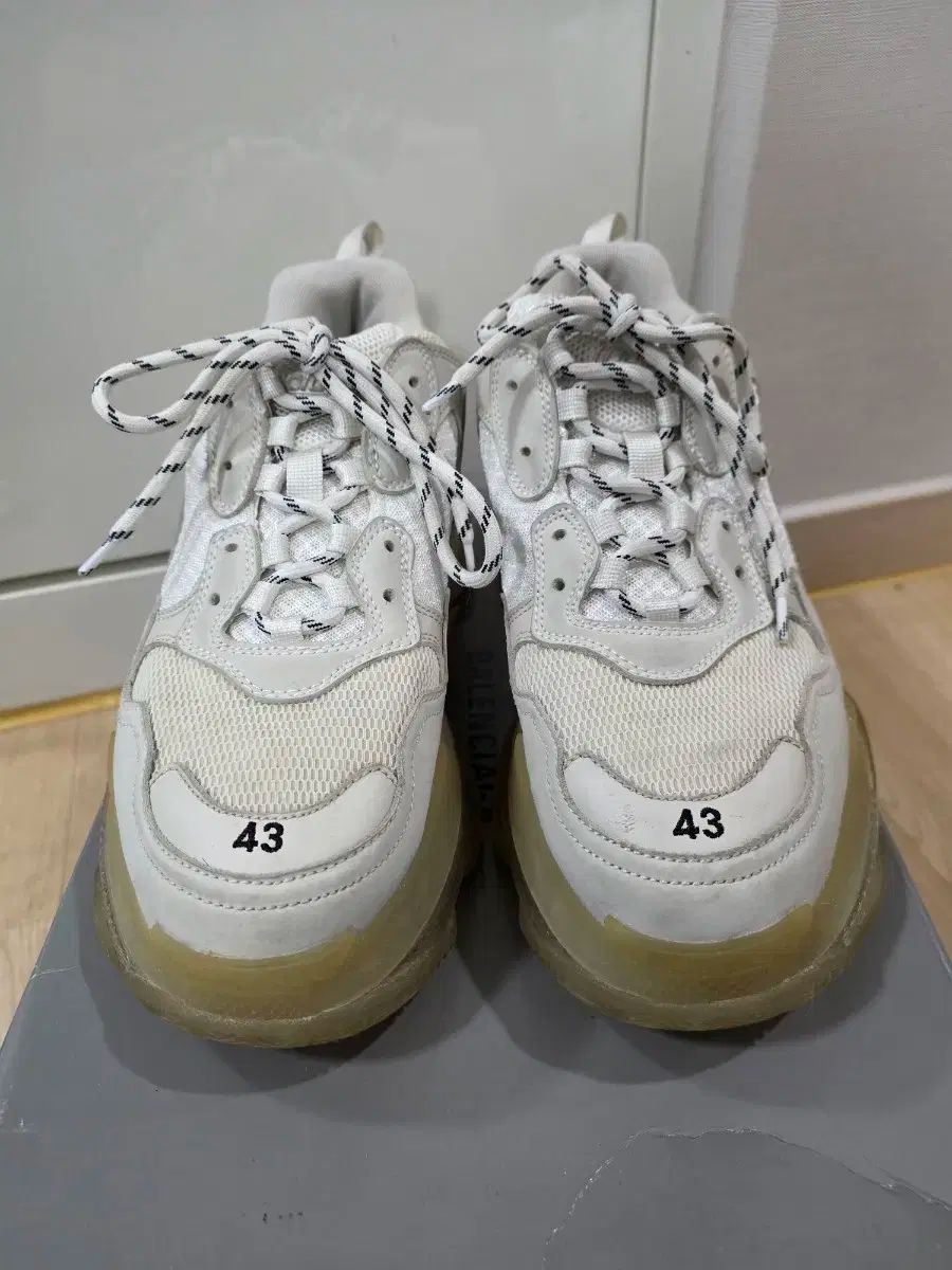 トリプルS クリアソール