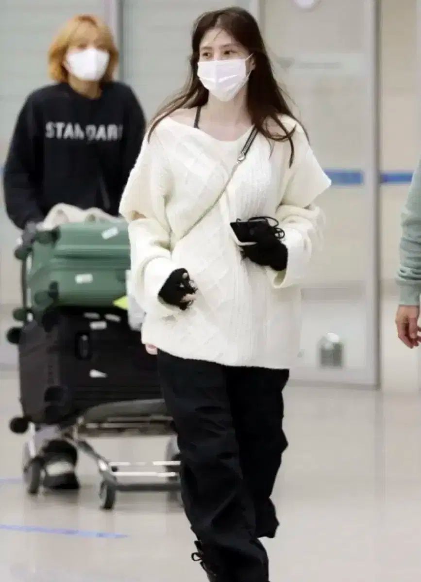  TREEMINGBIRD スリーブ スリット ボートネック ニット ブラック 長袖 ニット セーター