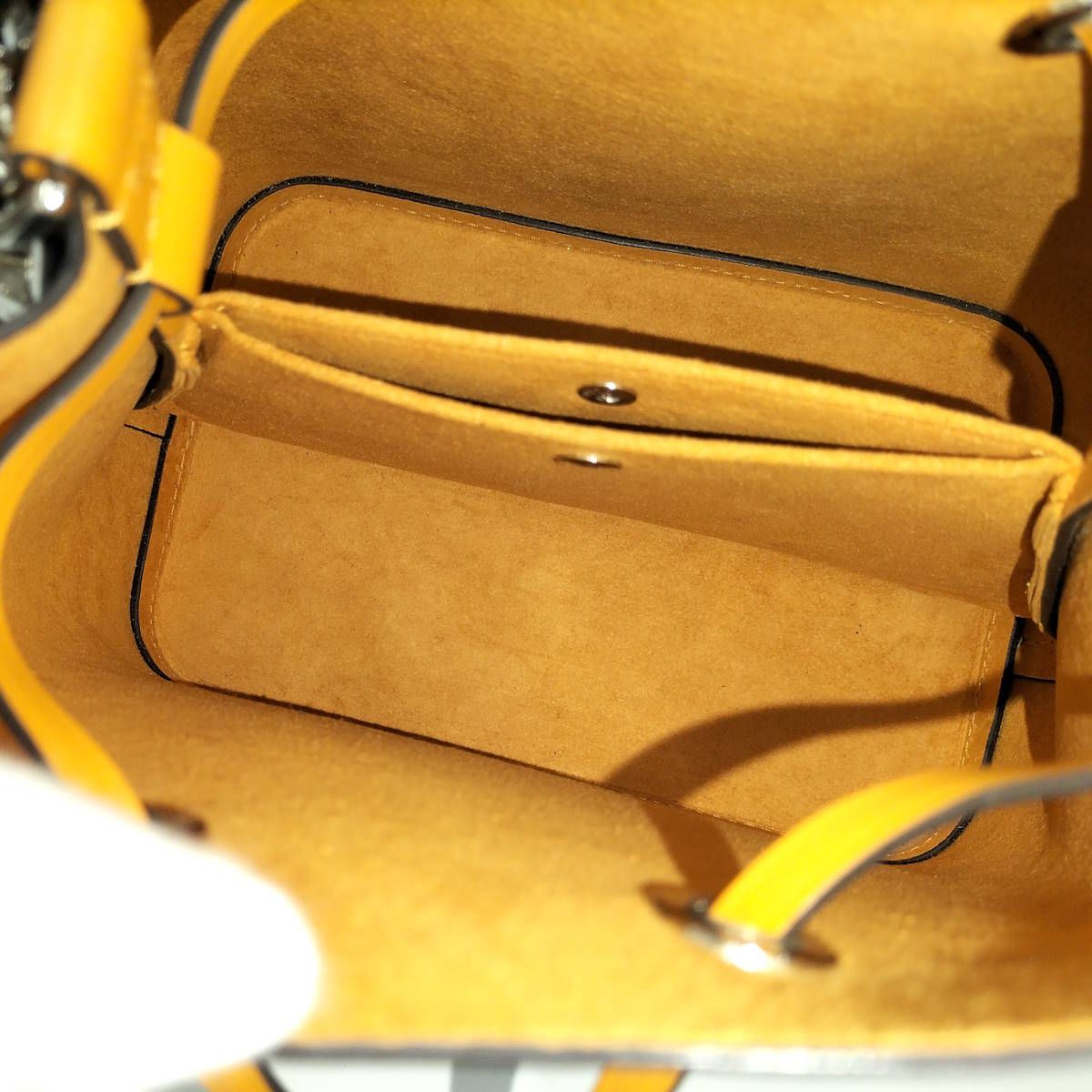 アンディゴ サフラン