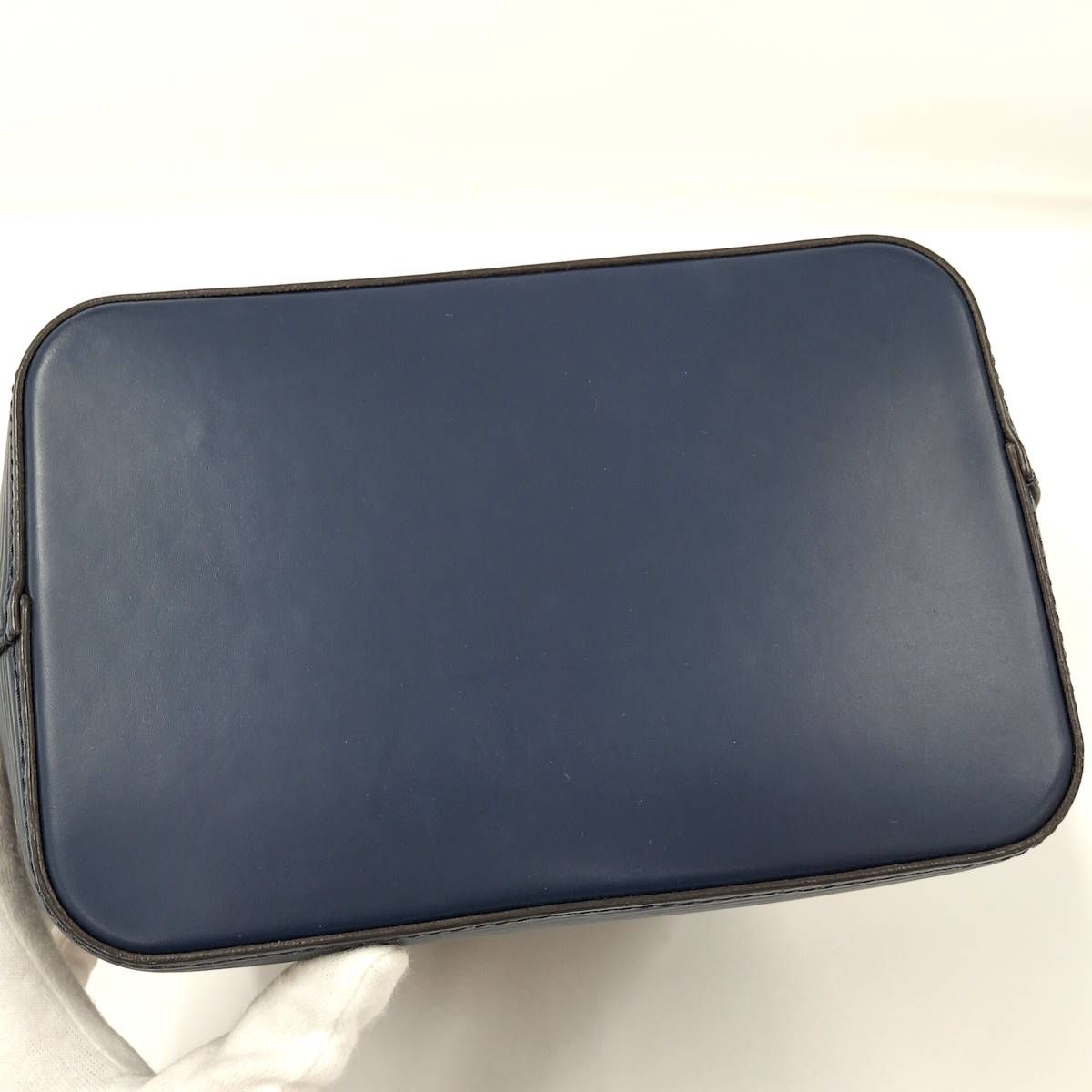  LOUIS VUITTON ネオノエBB 2 WAYハンドバッグ エピ レザー アンディゴ サフラン M 53610 その他 バッグ