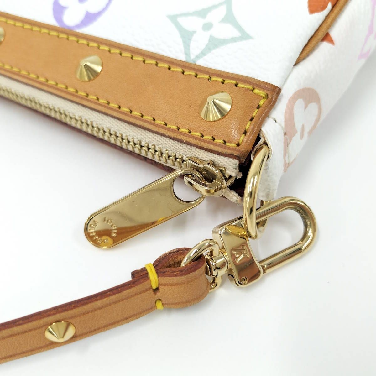 アクセソワール