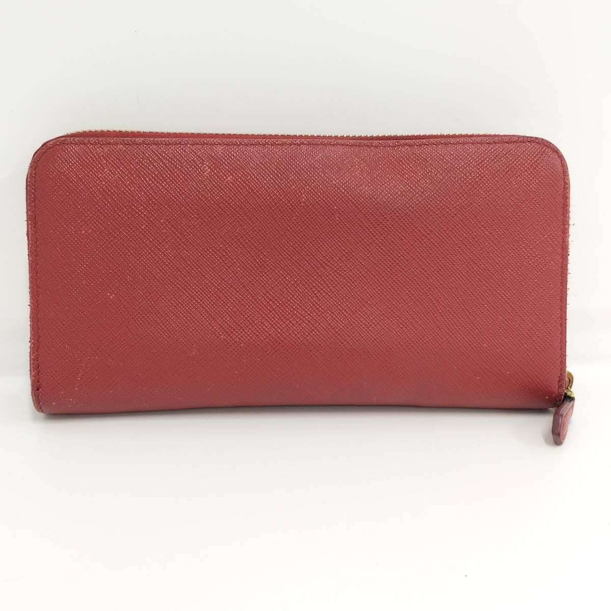 サフィアーノレザー レッド