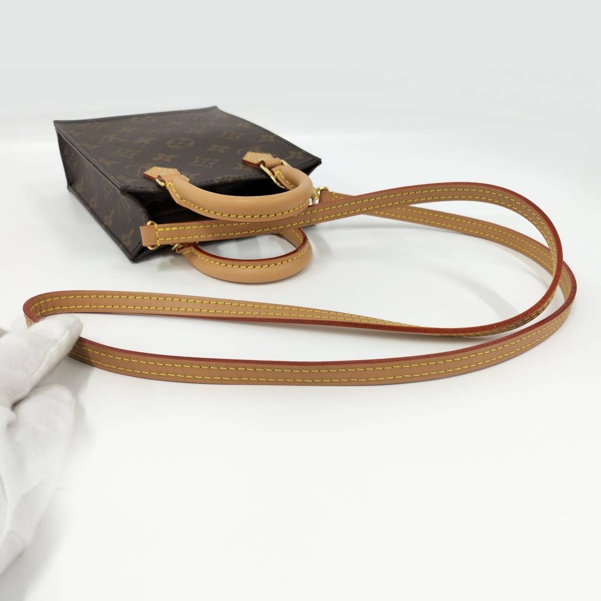 サックプラ モノグラム