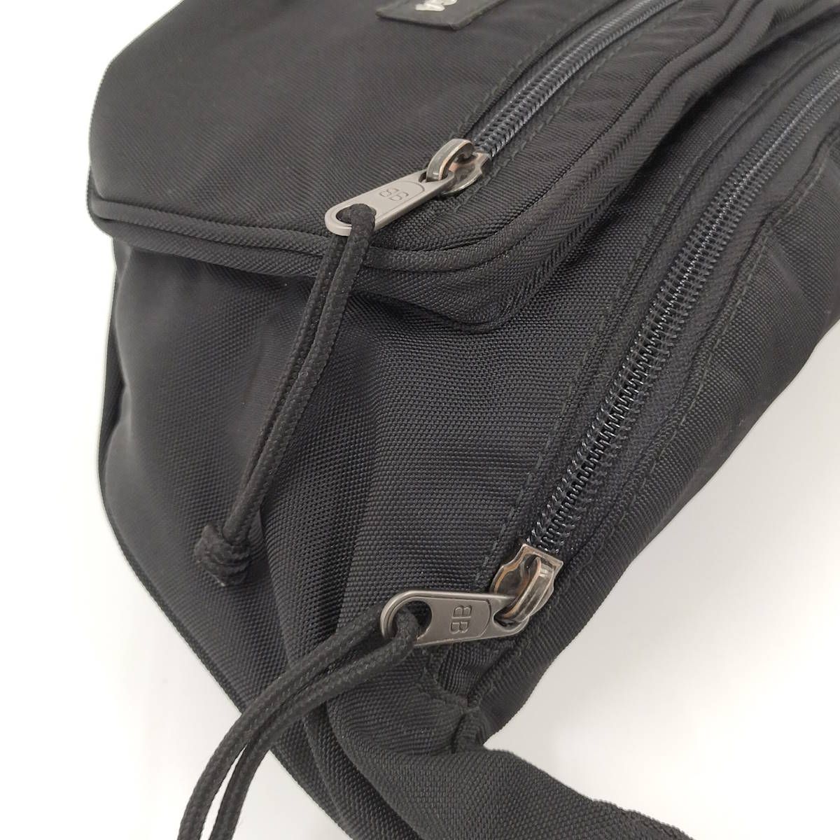 ウエストバッグ