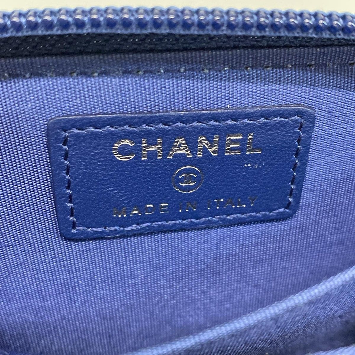 ネイビー ラウンドファスナー