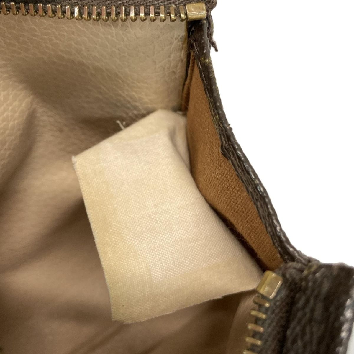 ルイヴィトン　モノグラム　ポッシュトワレット19 ポーチ ルイヴィトンポッシュトワレ19 14145 ブラウン ユニセックス