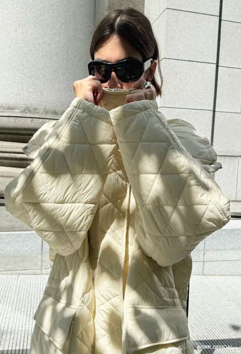 即納 オル エアキルティング フード アウター ベージュ 驚くほど