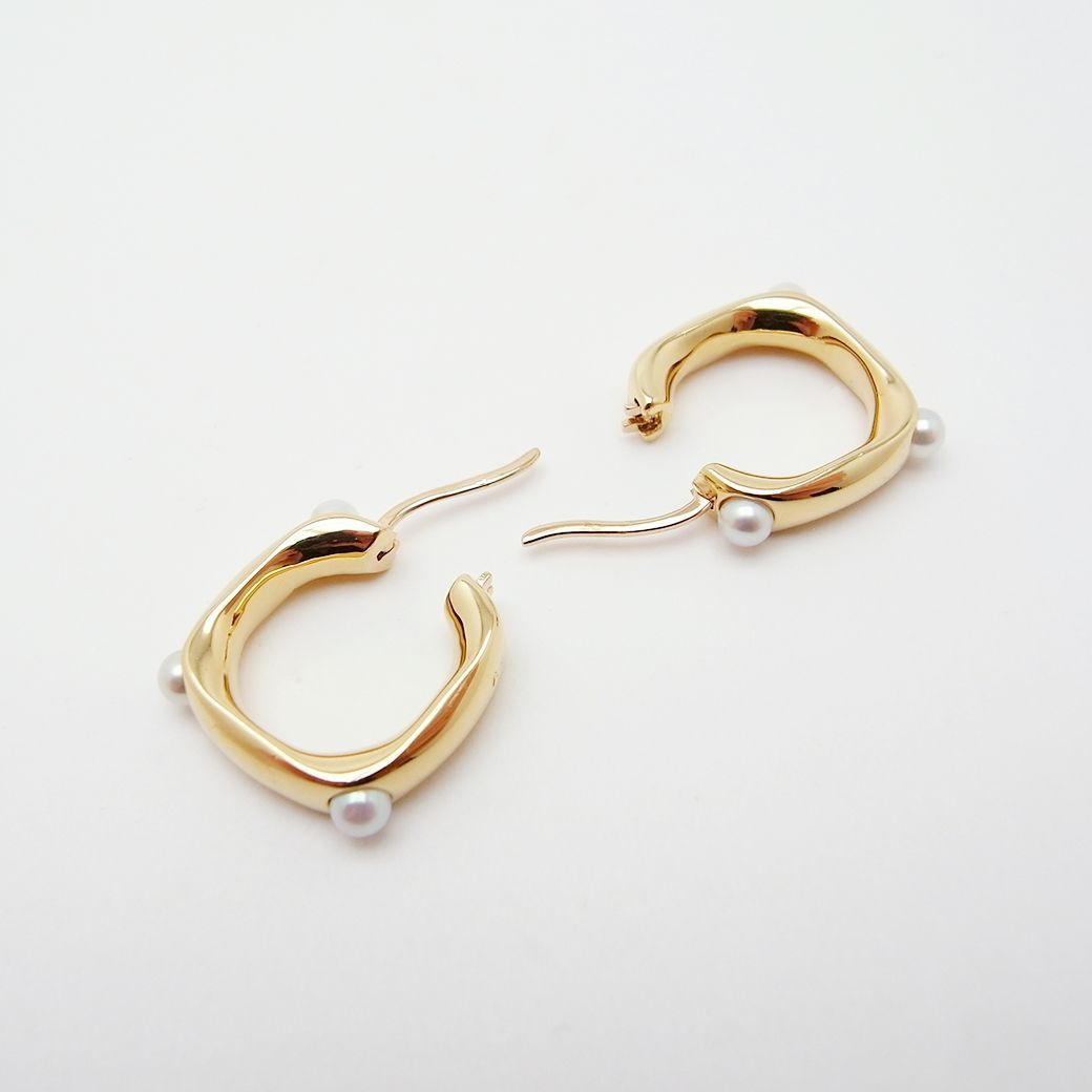 ミキモト　ベビーパール　18金　ピアス　新品同様 ミキモト ベビーパール フープ ピアス 3.2〜3.1mm K18YG 新品仕上げ S