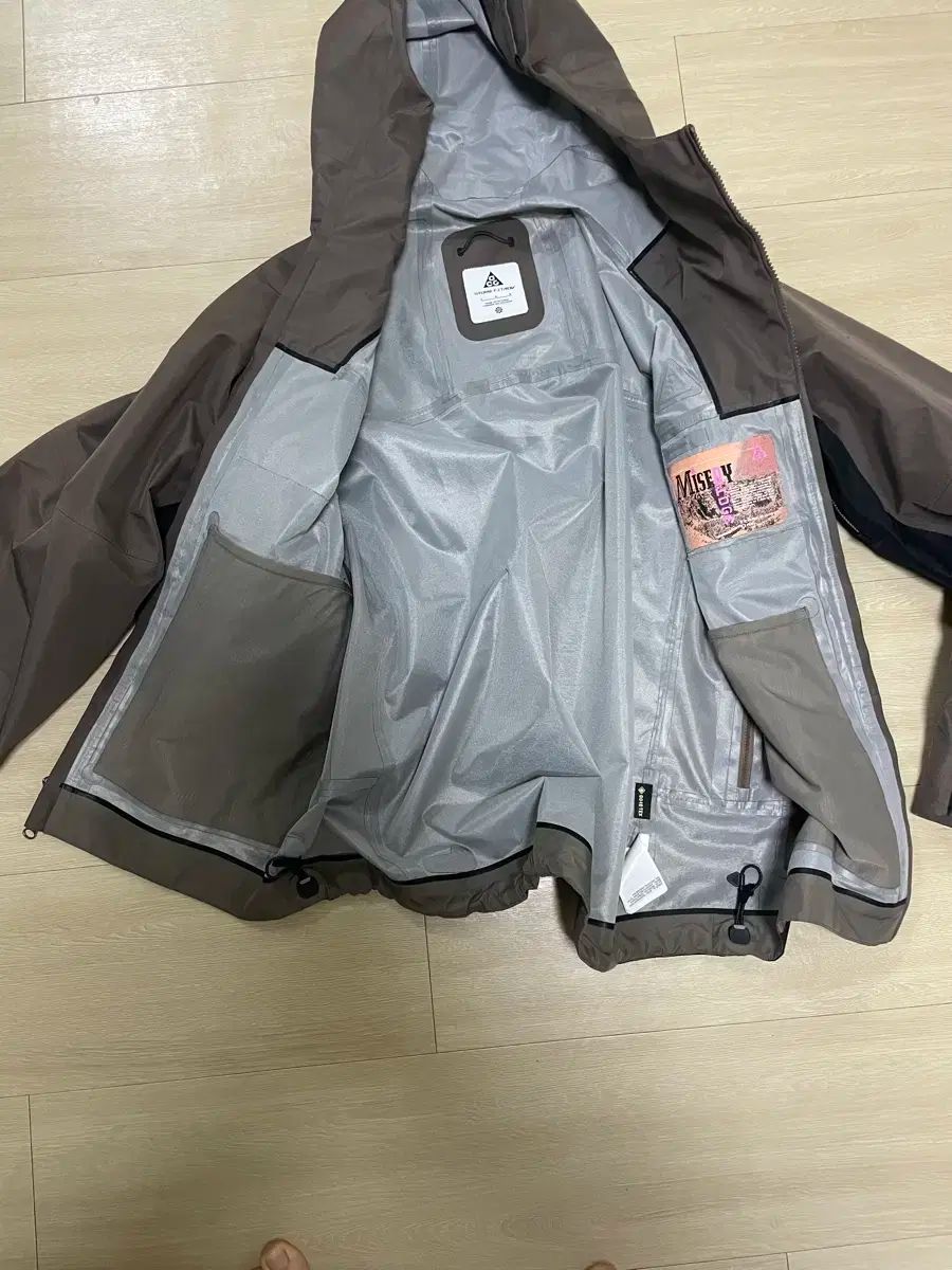 ACGジャケットウィンドブレーカー