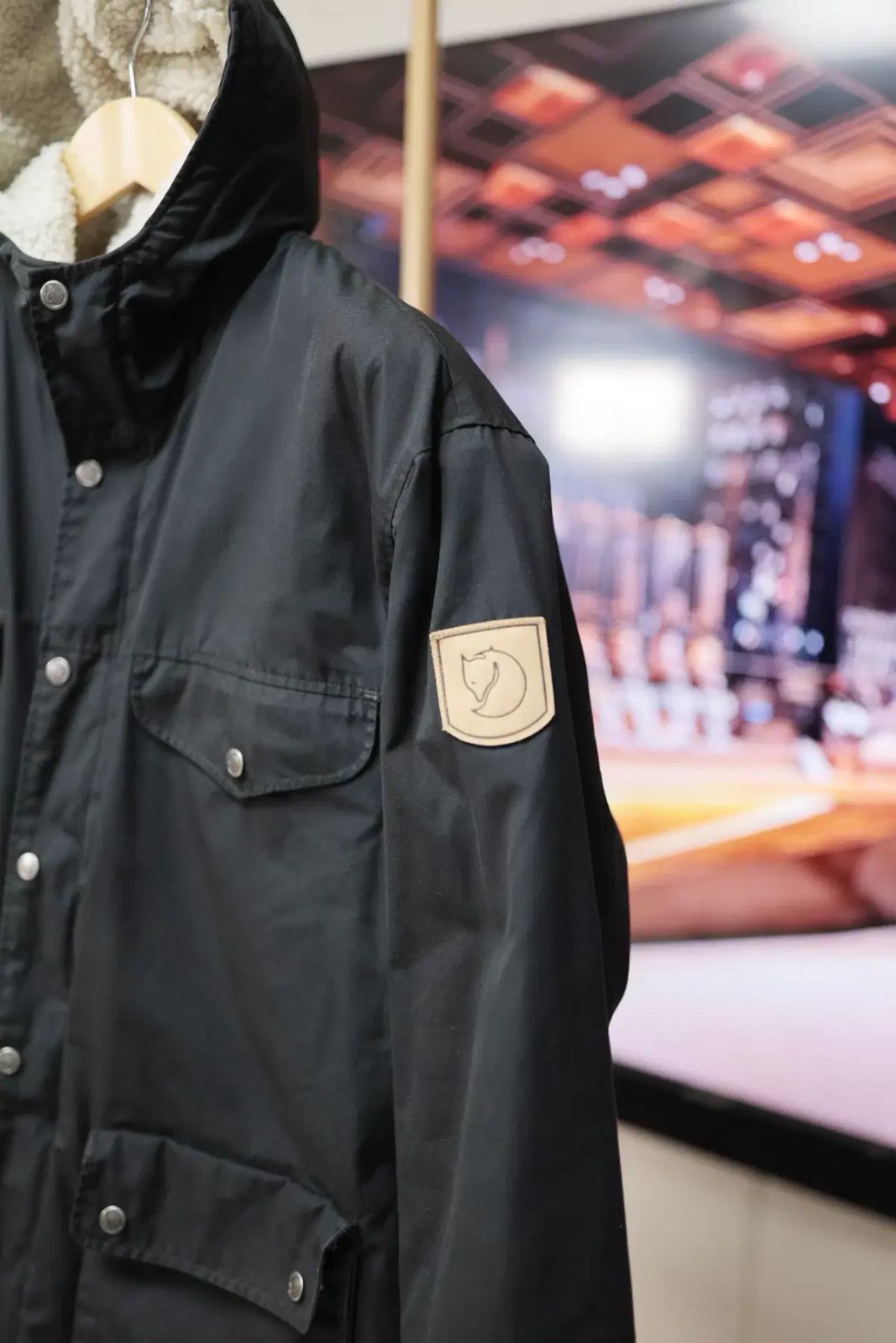 スウェーデン アウトドア 명가 フェールラーベン パーカ M L