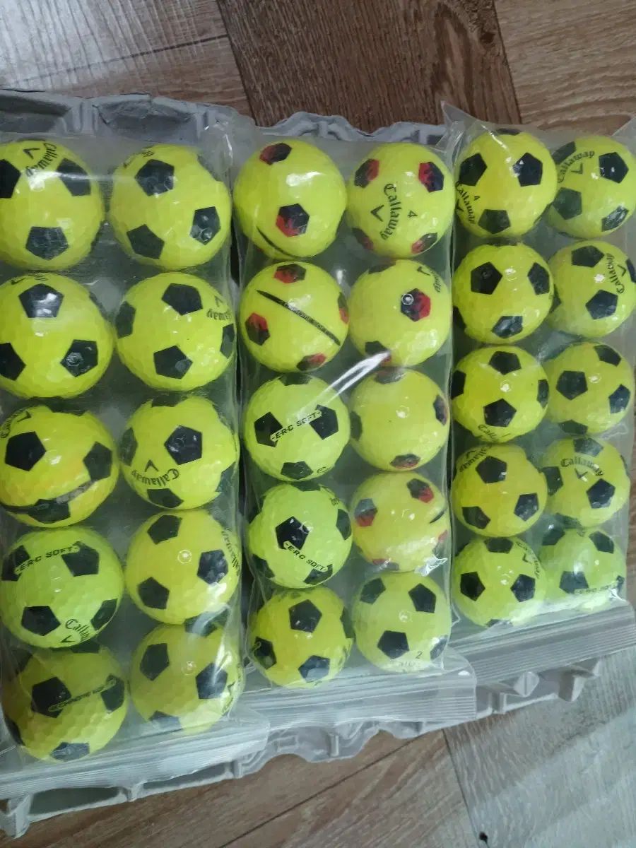 キャロウェイ ロストボール サッカーボール 30R 75000ONE