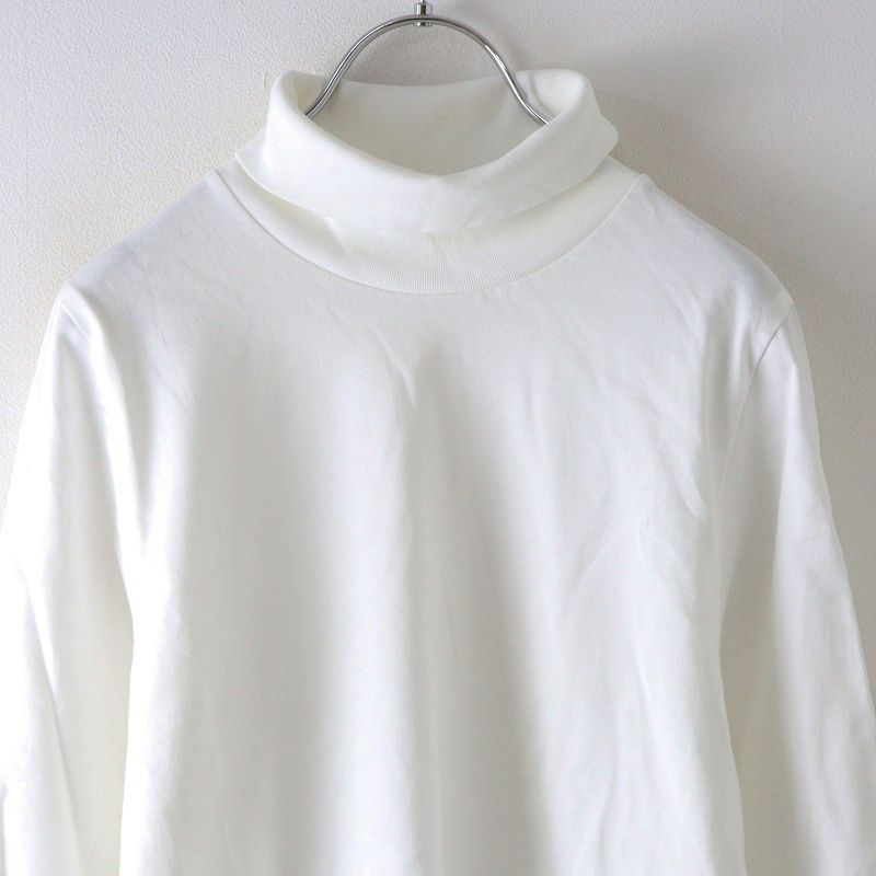 タートルネックコンビネーションプルオーバー