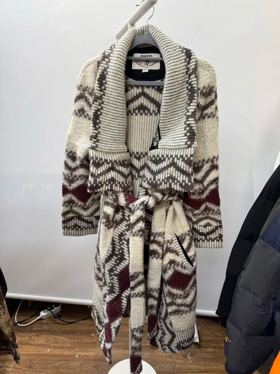 DIESEL ウール 冬 ロボ カーディガン s