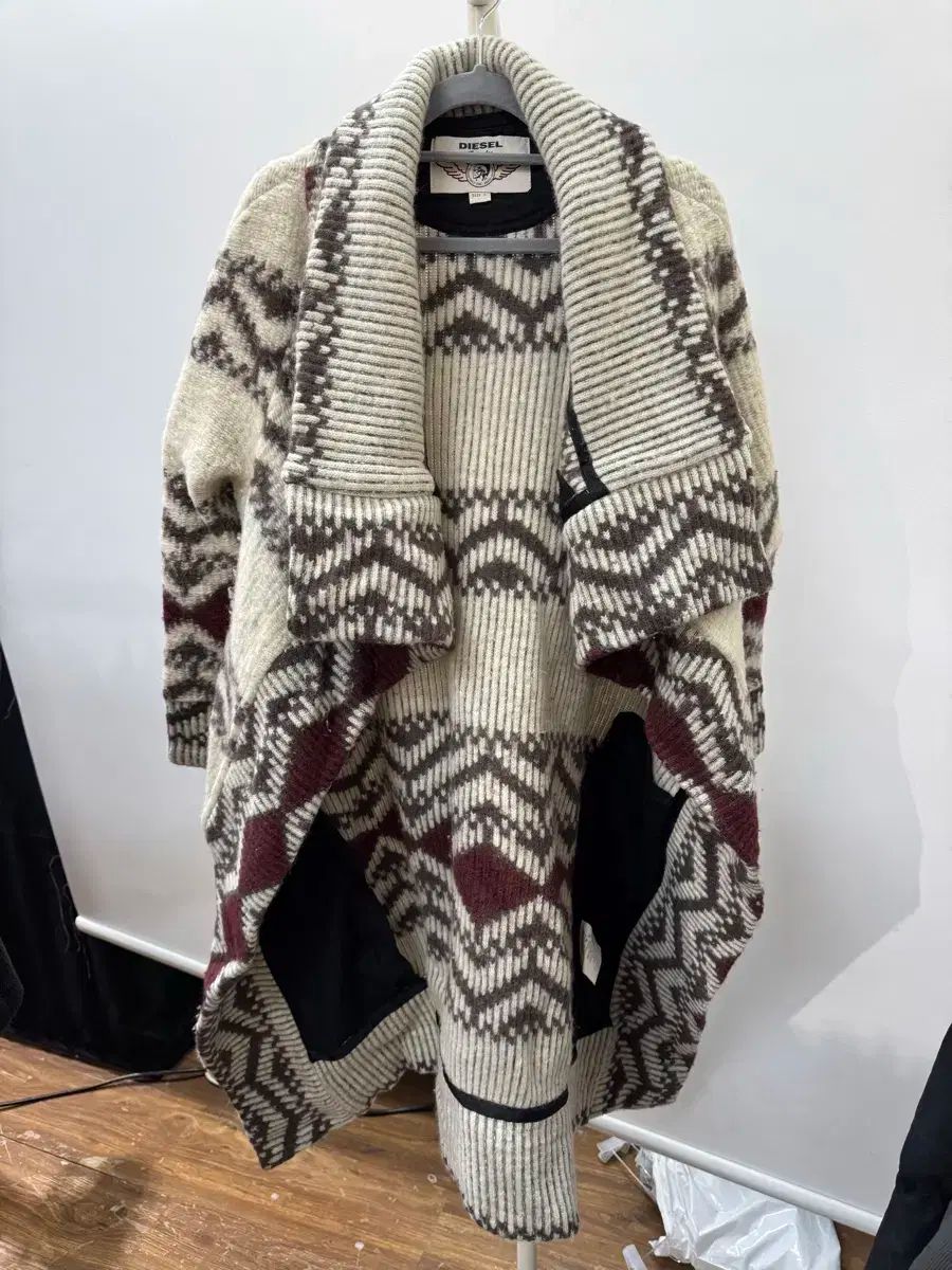 DIESEL ウール 冬 ロボ カーディガン s