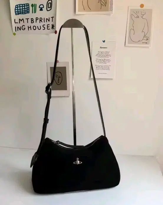 Vivienne Westwood ヴィヴィアン ウエストウッド レディースバッグ ショルダーバッグ クロスバック ブラック ブラウン