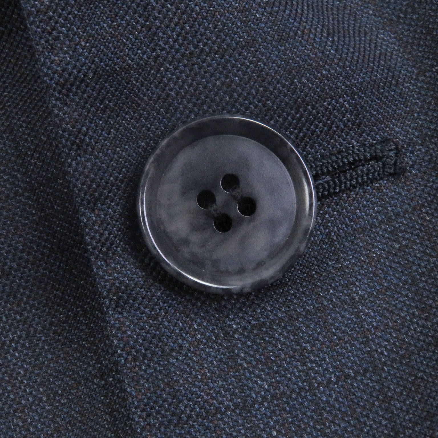 ブランド品が満載！ Sartorio サルトリオ ウール100％ チェック柄 シングルスーツ 上下セットアップ ネイビー 46 イタリア製 メンズ