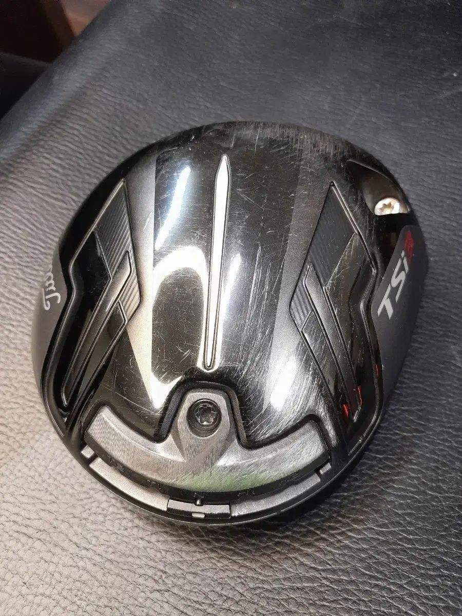 タイトリスト TSi3 ドライバー 9度 ヘッドカバー です