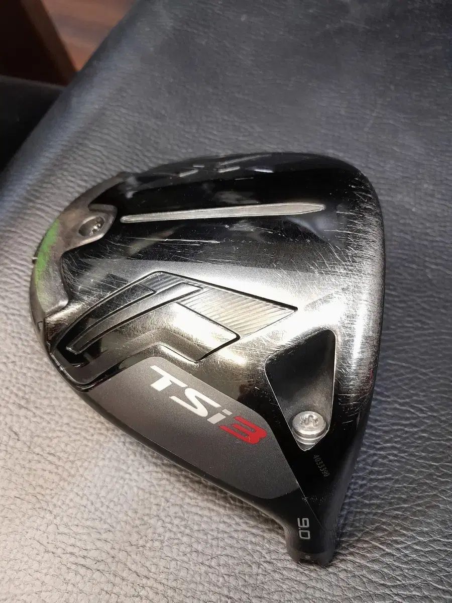 タイトリスト TSi 3 ドライバー 9度 ヘッドカバー です