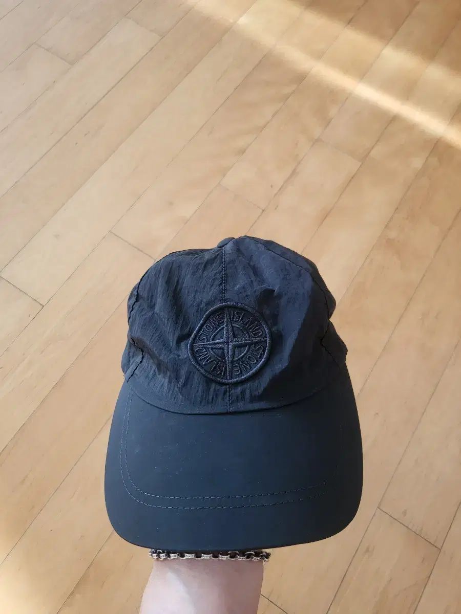 STONE ISLAND ストーンアイランド ブラック ナイロン ベースボールキャップ M