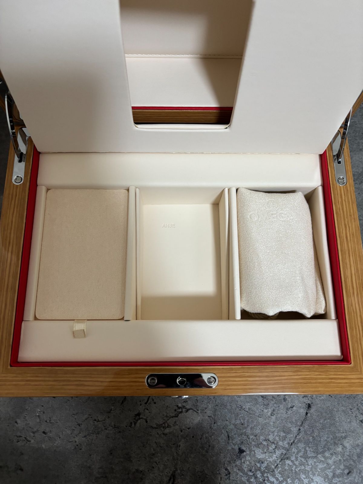 オメガ OMEGA 空箱 腕時計ケース BOX 取扱説明書 巾着 カードケース付