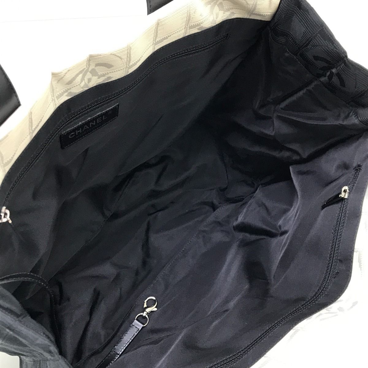 下底劣化の為変形有 ベージュ×ブラック