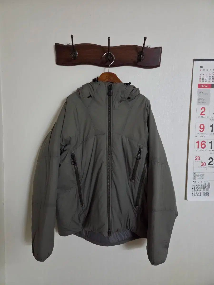 Lエスピオナージ ハイキング ジャケット グレー オリーブ