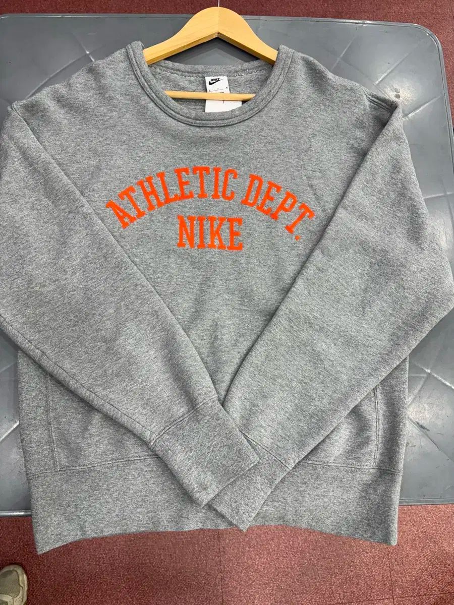 ナイキ Athletic Dept スウェット グレー