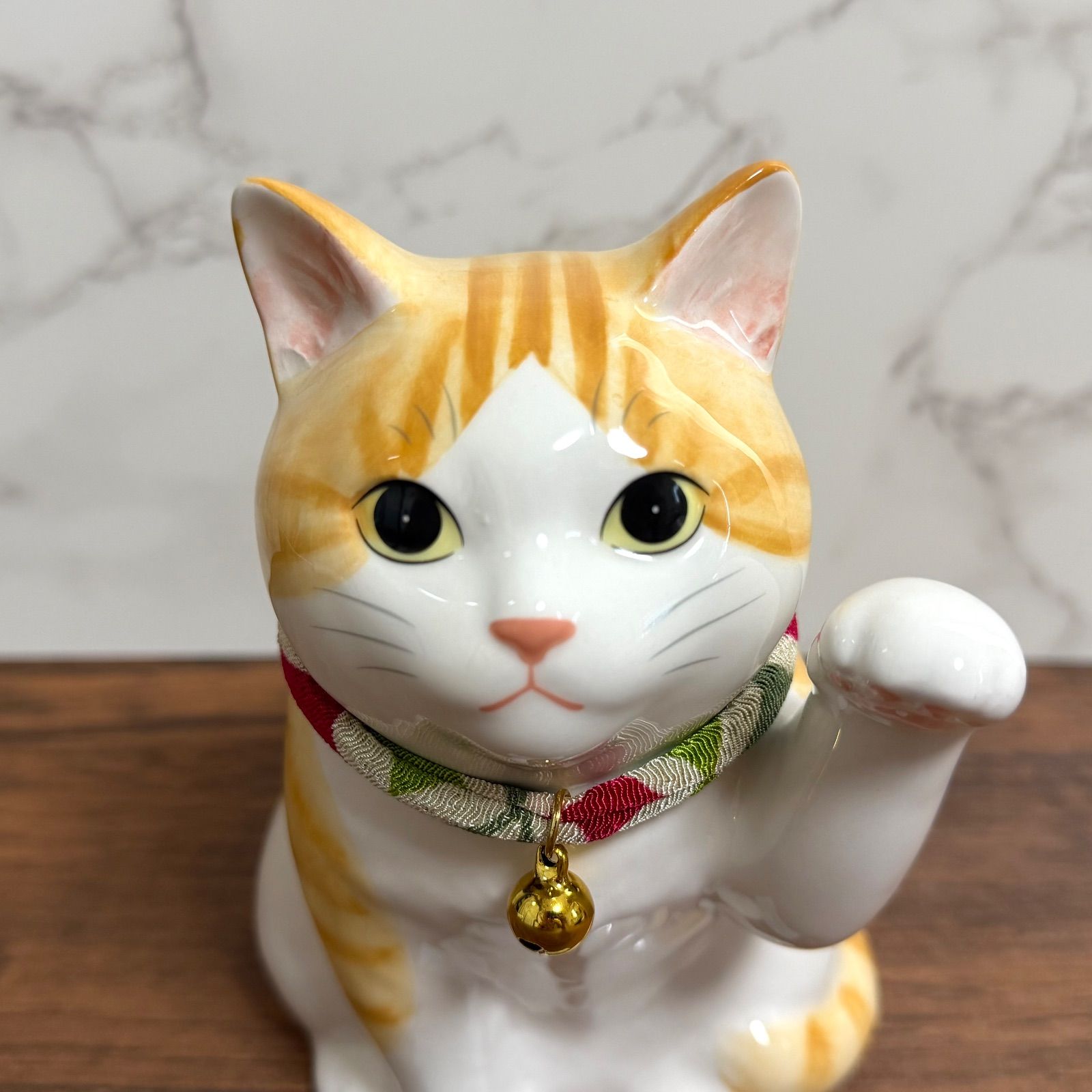 招き猫 うちの招き猫(とら) トラ猫 ハチワレ 薬師窯 左手 千客万来