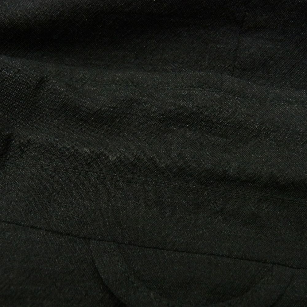 ダークグレー系