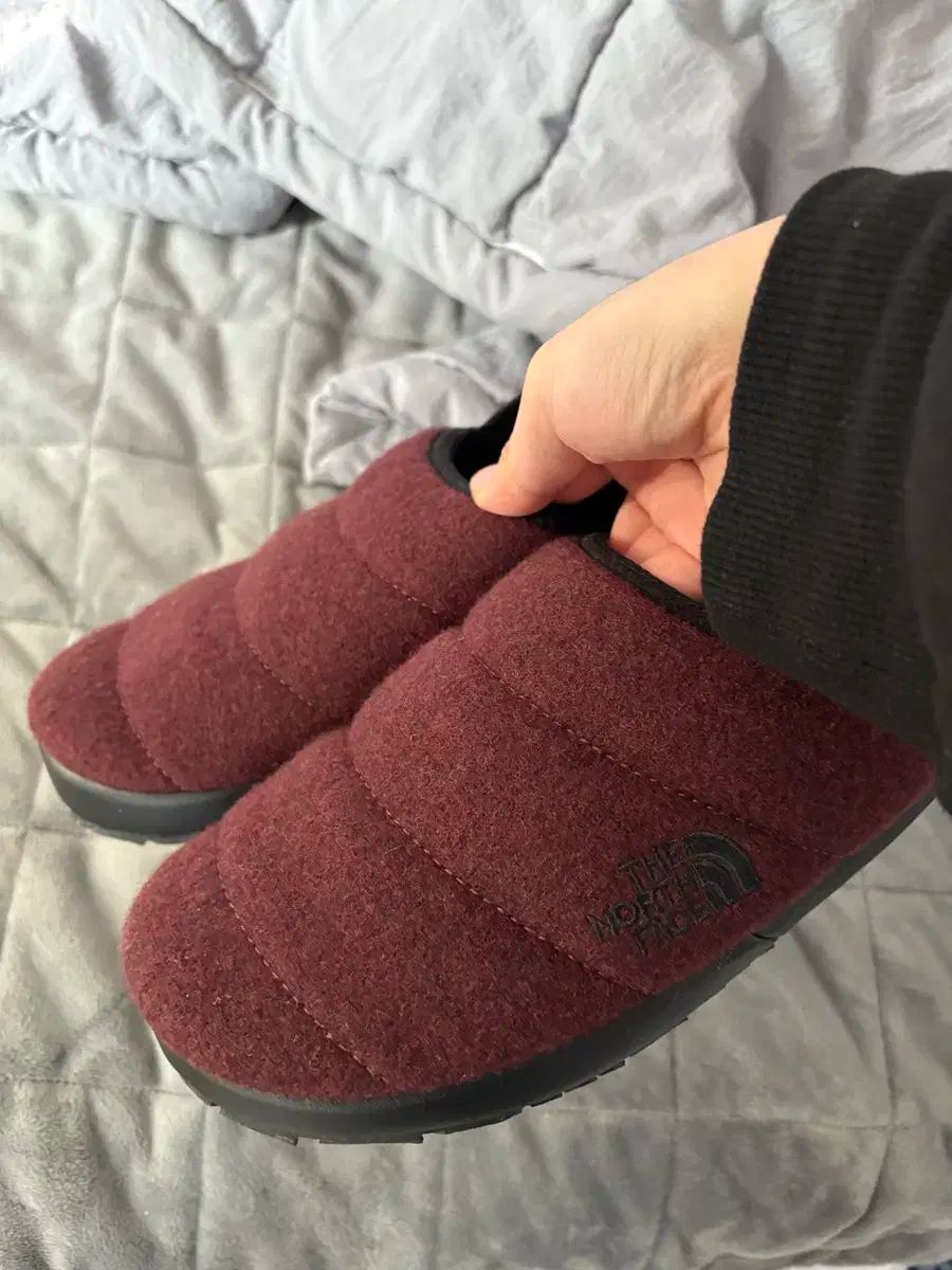 THE NORTH FACE ザノースフェイス ダウン ミュール DARK RED バーガンディ